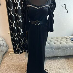 Elegant Black Evening Gown